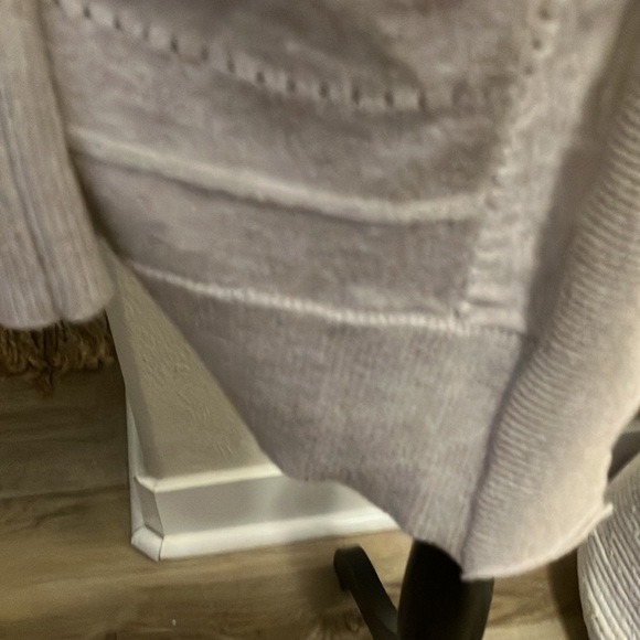 Tribekko 44 tan cardigan with pockets EUC 950 - Picture 2 of 6